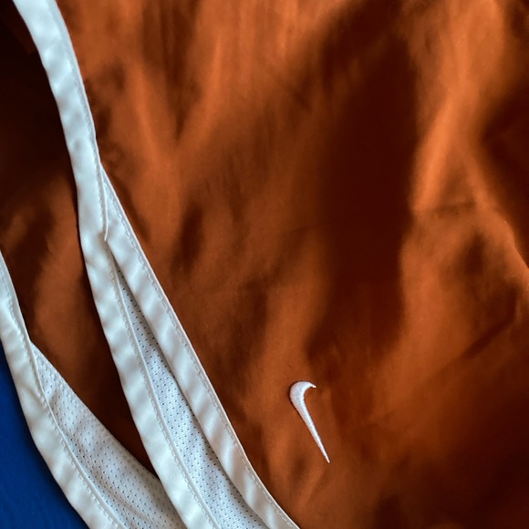 Nike dri-fit jogging shorts. Lined rust and cream size S womens - Picture 4 of 5